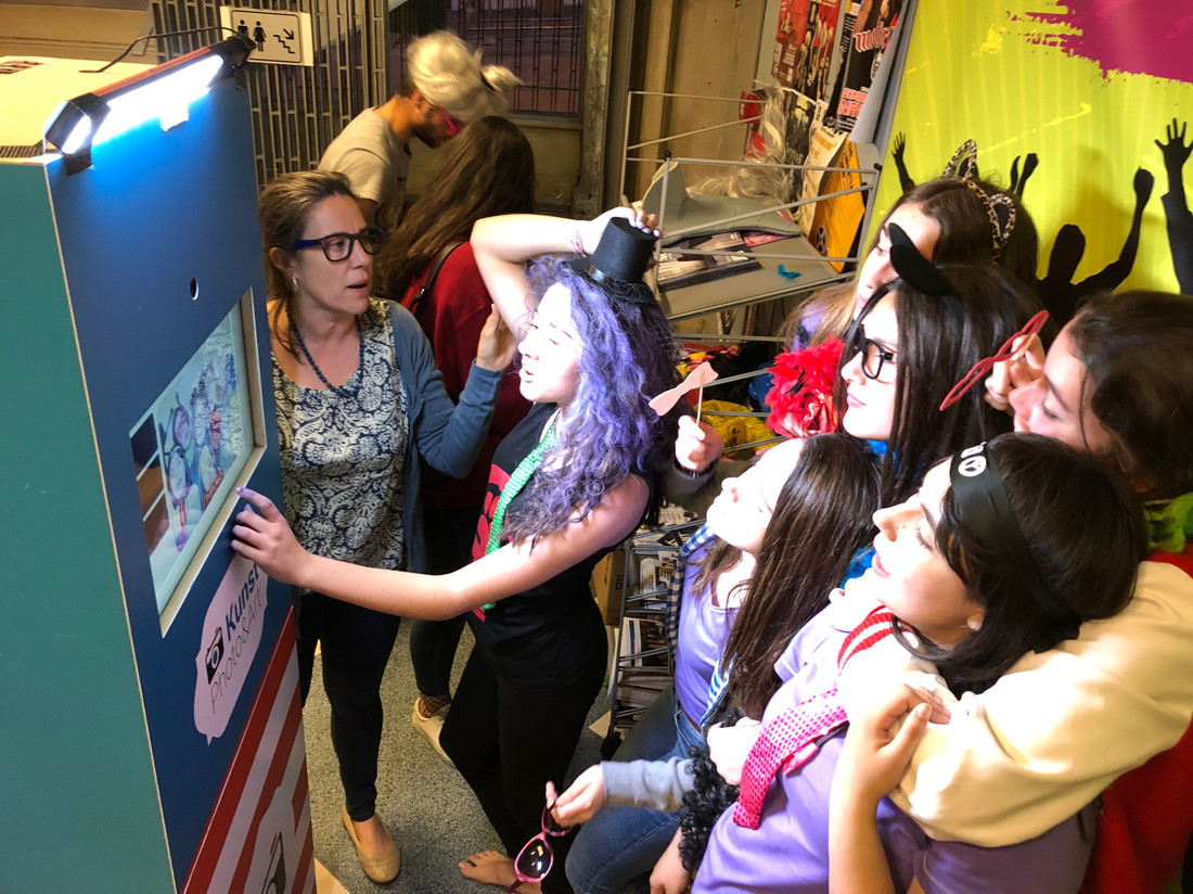 Fotomaton y Photocall para eventos ayuntamiento Bilbao Getxo Bizkaia