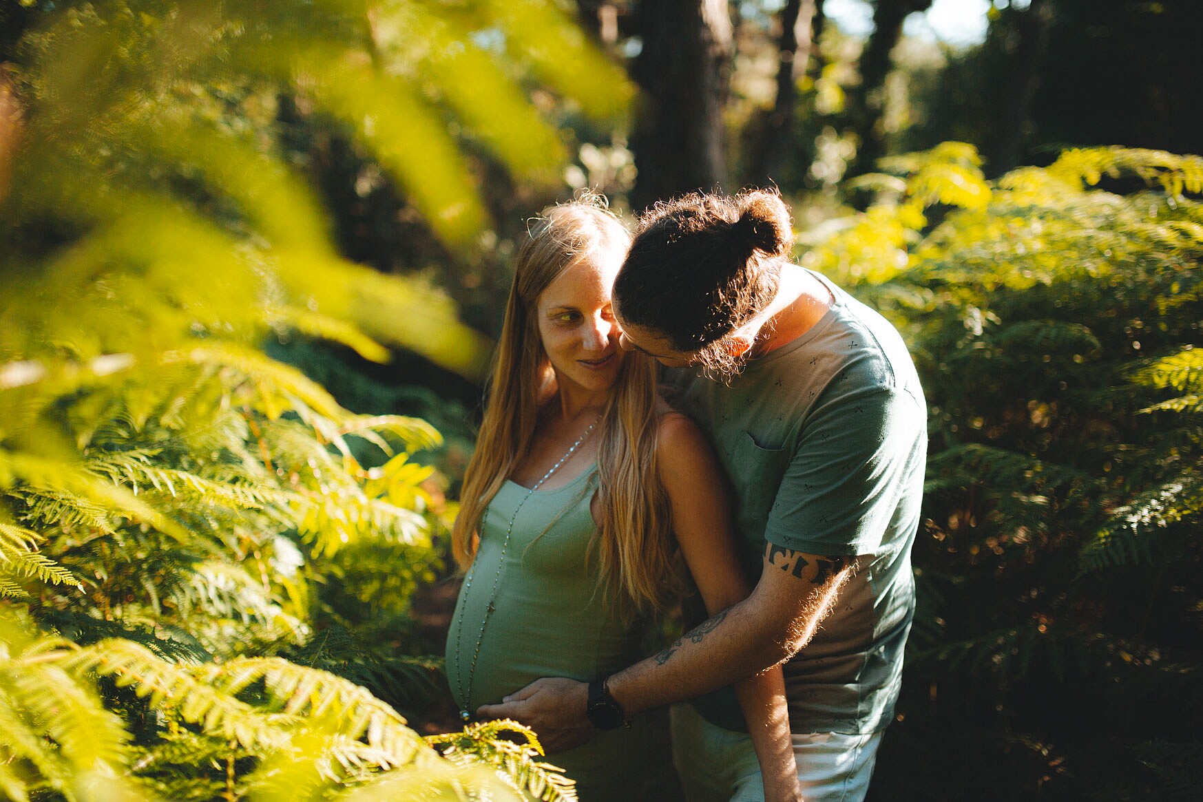 Pre-mama / pregnancy photography Getxo forest, Bilbao