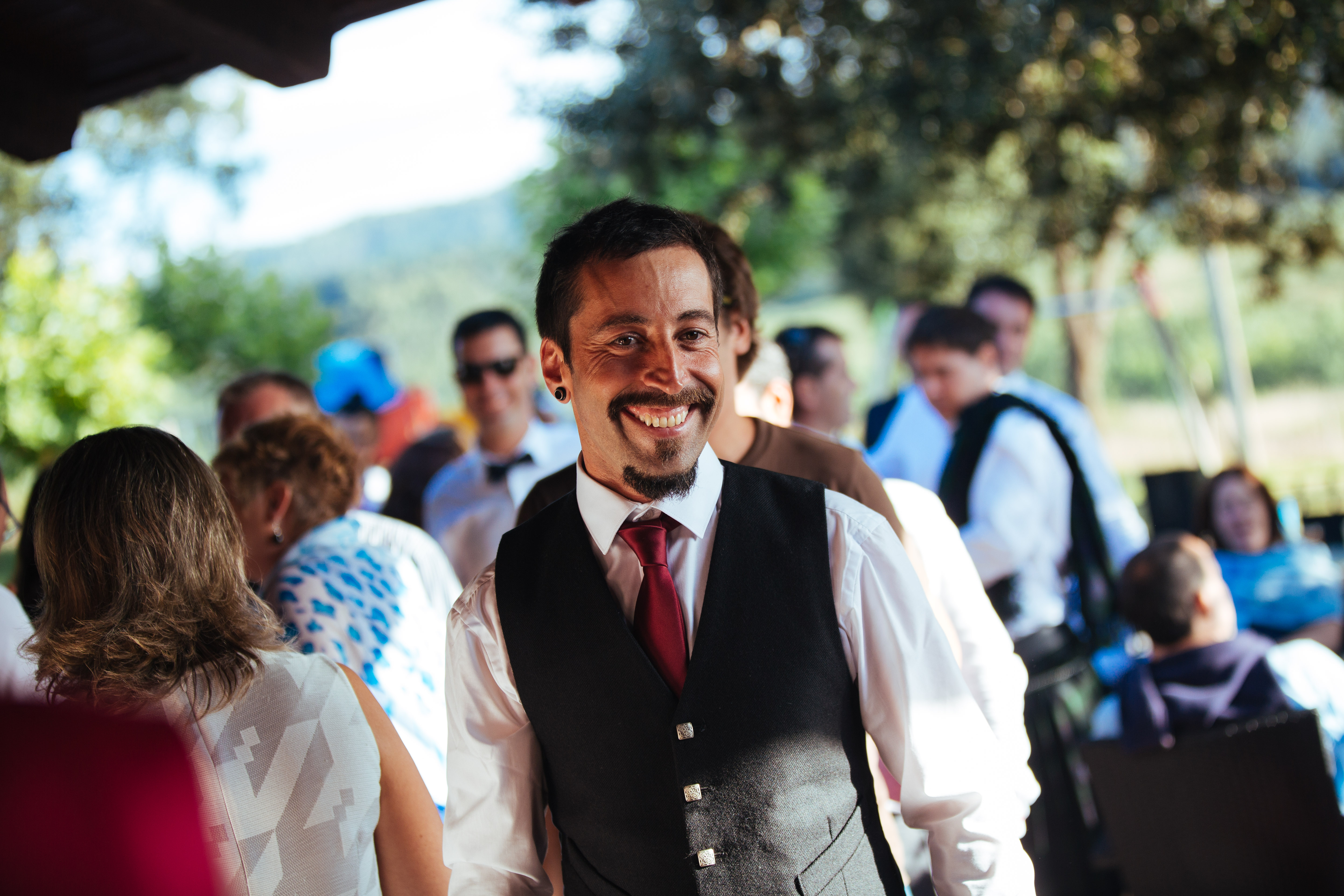 Retrato novio boda fiesta, Uribe Kosta