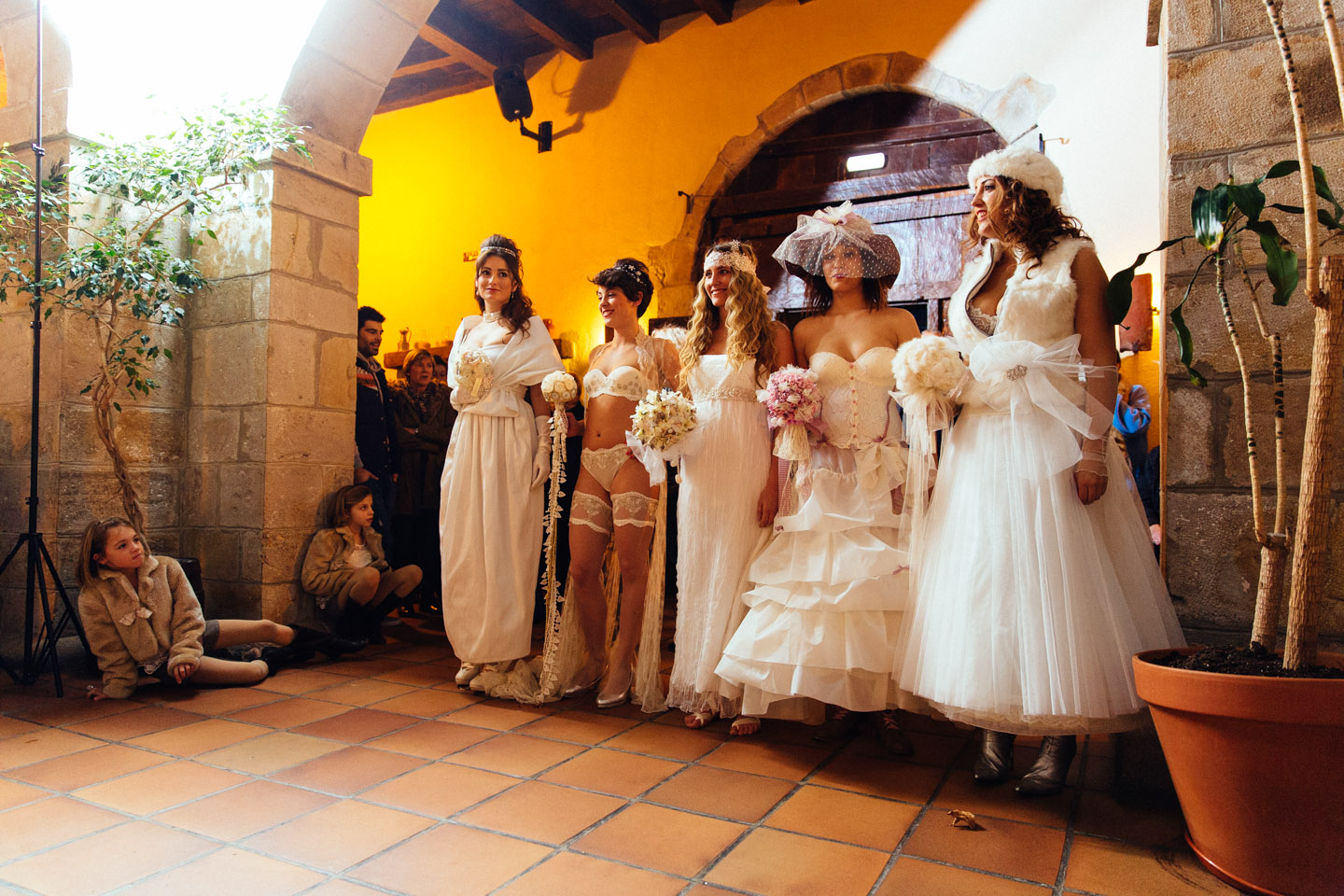 Moda y complementos novia. Desfile San Roque Balmaseda